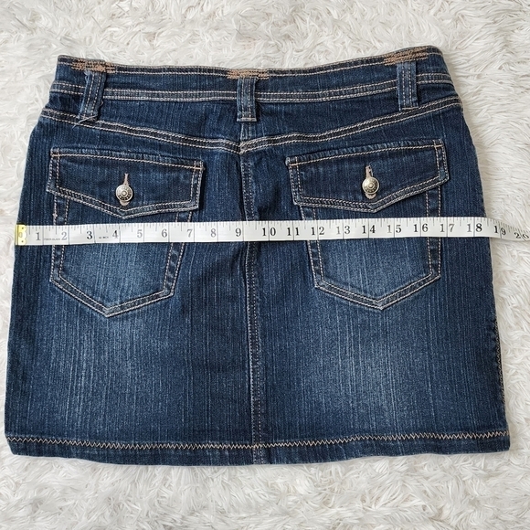 DAISY Fuentes Denim Skirt - Picture 4 of 6